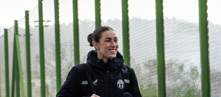 Trainer Luisa Ric the Coach Fussballschule Academy Training für Kinder in Zürich Regensdorf mit privatem Fussballtraining